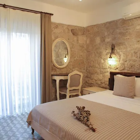 Filizce Alacati Hotel *